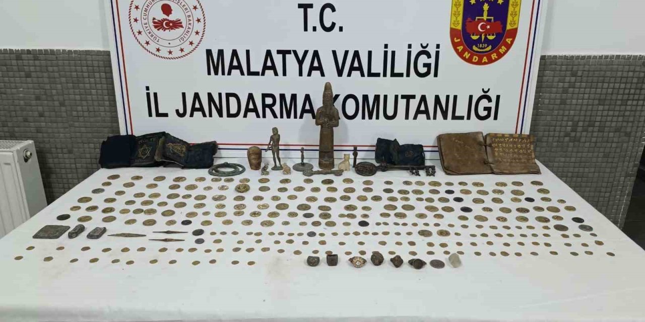 Malatya’da tarihi eser kaçakçılarına operasyon: 2 gözaltı