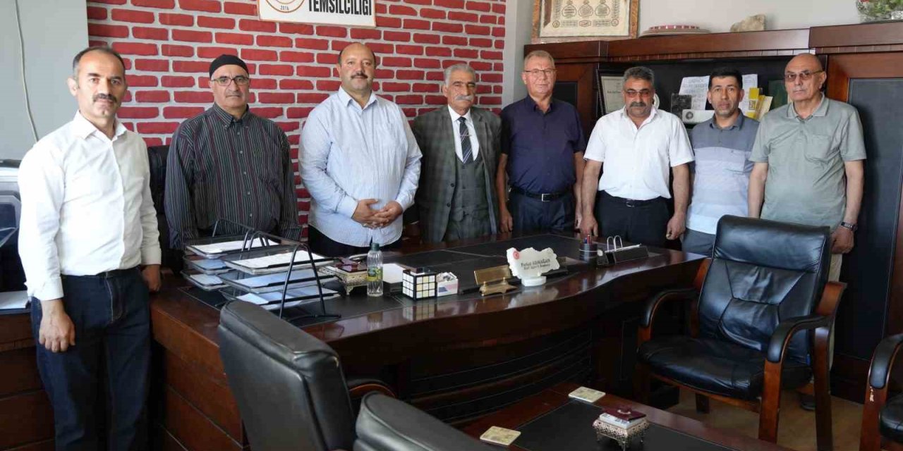 Aşiret liderleri ve kanaat önderlerinden "pahalı hediye" tepkisi