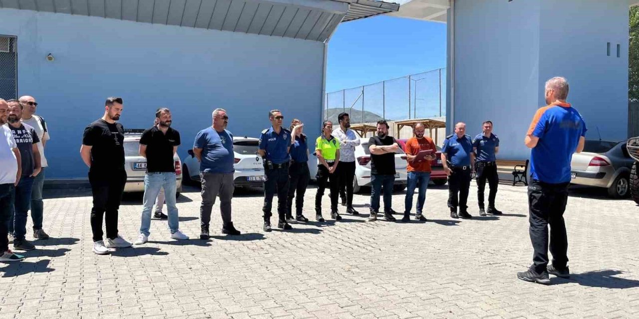 Tunceli’de kamu personeline yönelik afet farkındalık ve yangın eğitimi