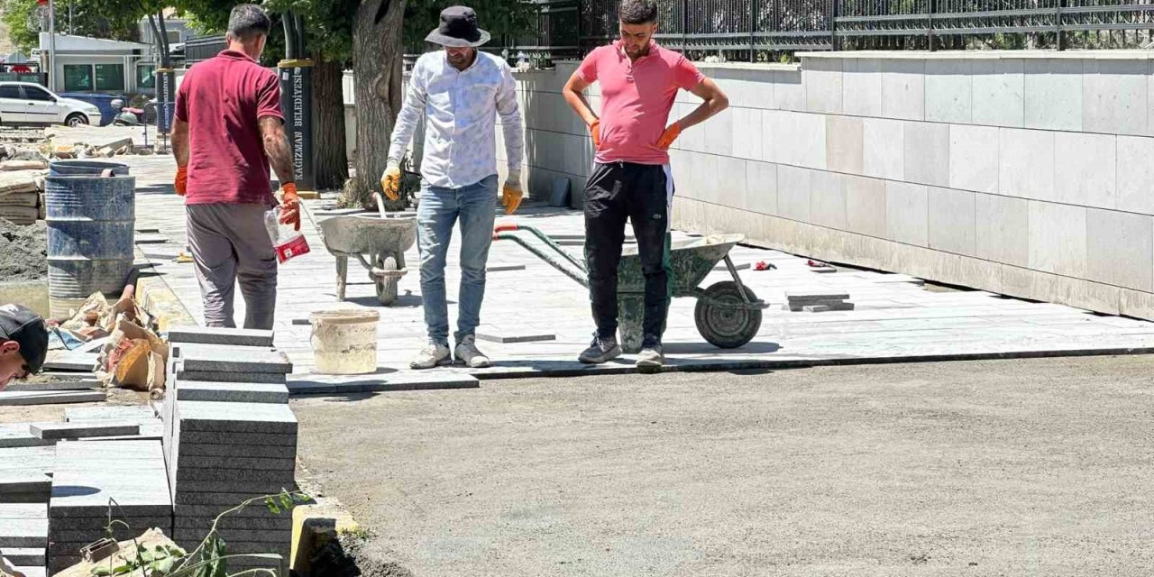 Kağızman Belediyesi yaz sezonu çalışmalarına başladı