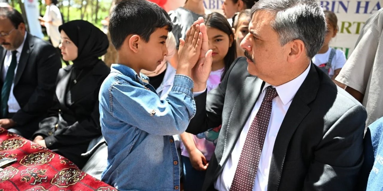 Öğrenciler piknikte buluştu