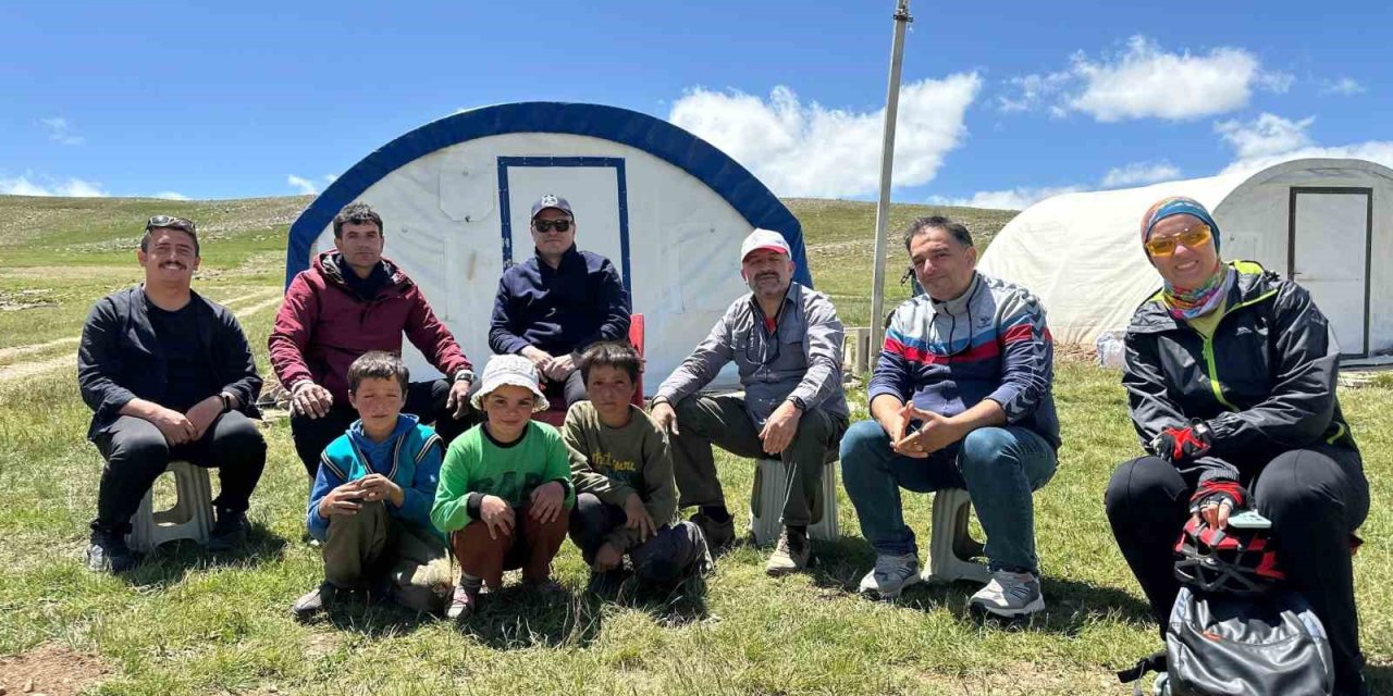 Pedallar bu defa göçerler için çevrildi