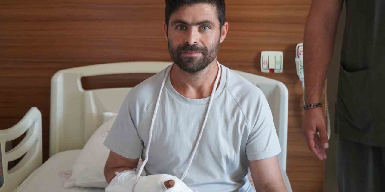 Van’da zorlu el ameliyatı: 10 saatlik mücadeleyle hayata tutundu