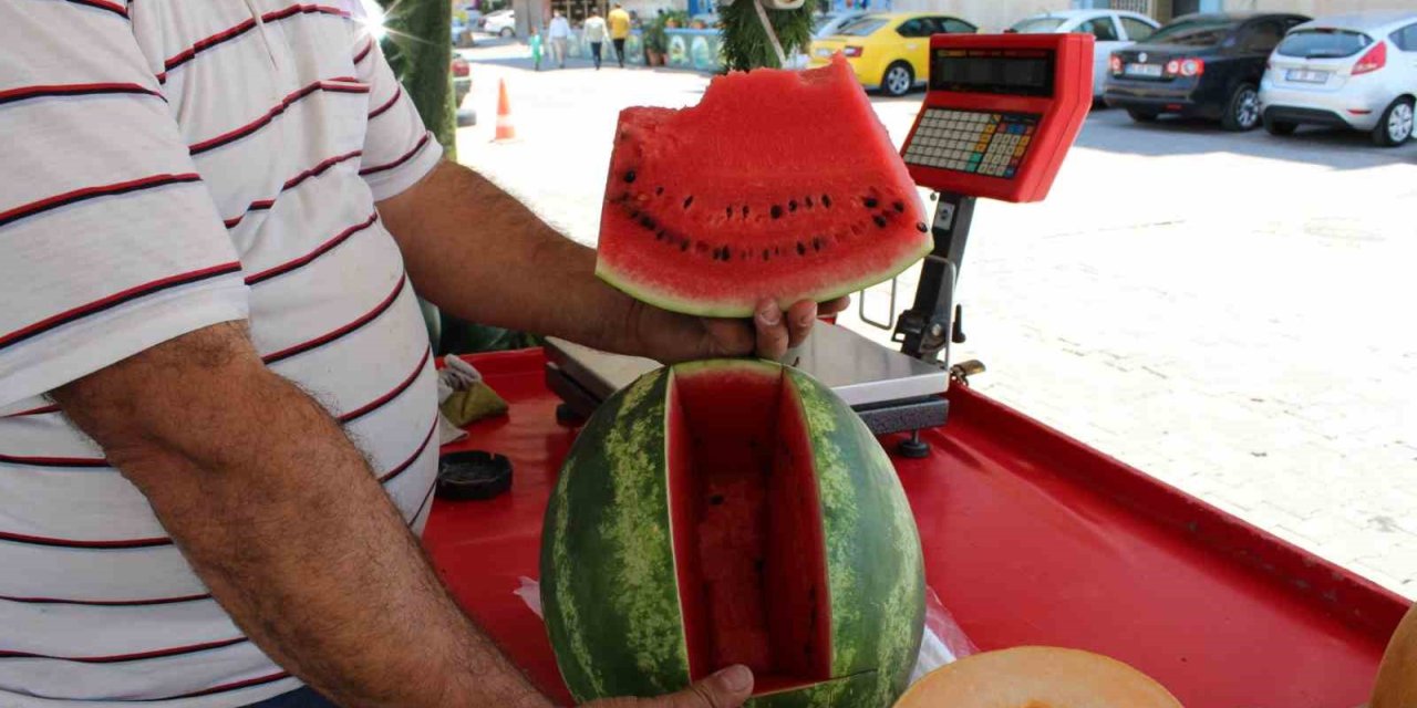 Sıcaklar vatandaşı sulu meyvelere yönlendirdi