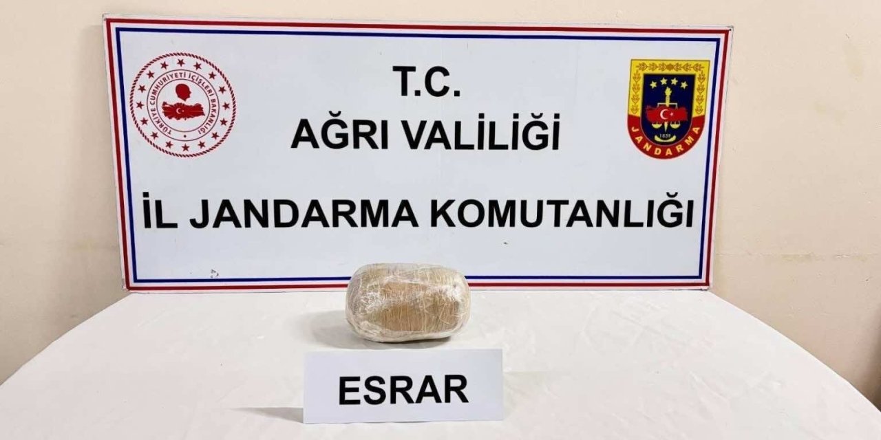 Ağrı’da uyuşturucuyla yakalanan 2 şahıs gözaltına alındı