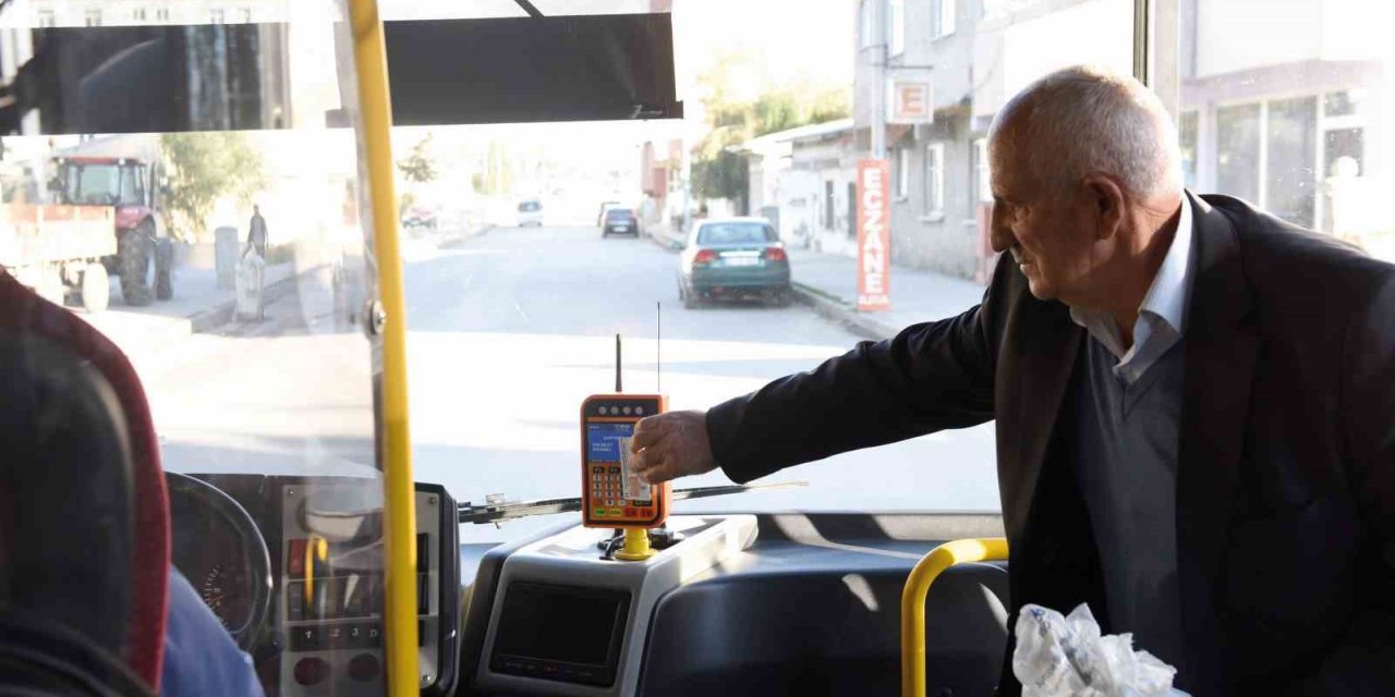 Toplu ulaşımdaki aktarma süresine Başkan Sekmen müdahale etti