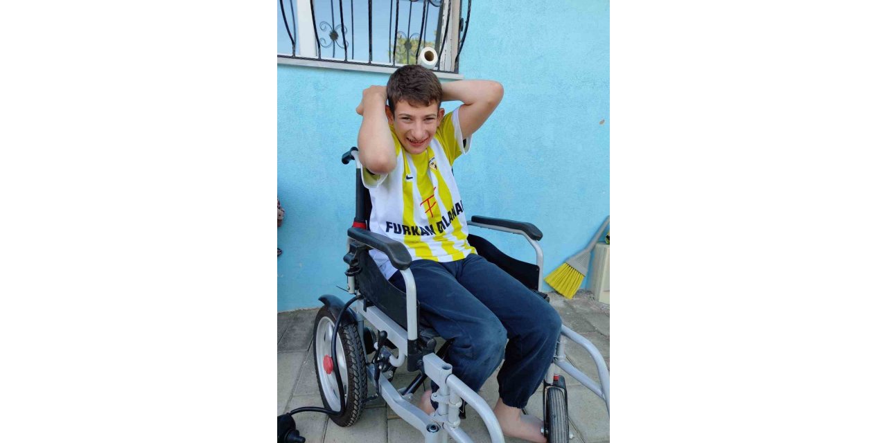 Muşlu Ses Sanatçısı Furkan Dilanar sözünü tuttu