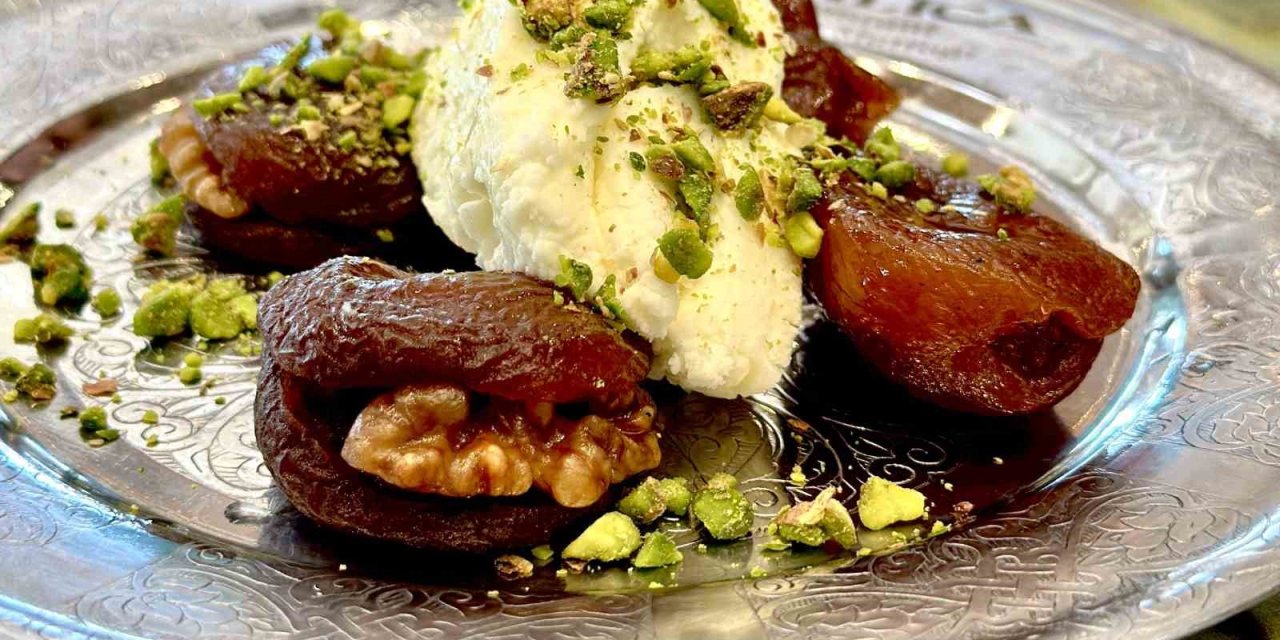 Malatya gastronomisi kayısı tatlısıyla lezzet rotasına girdi