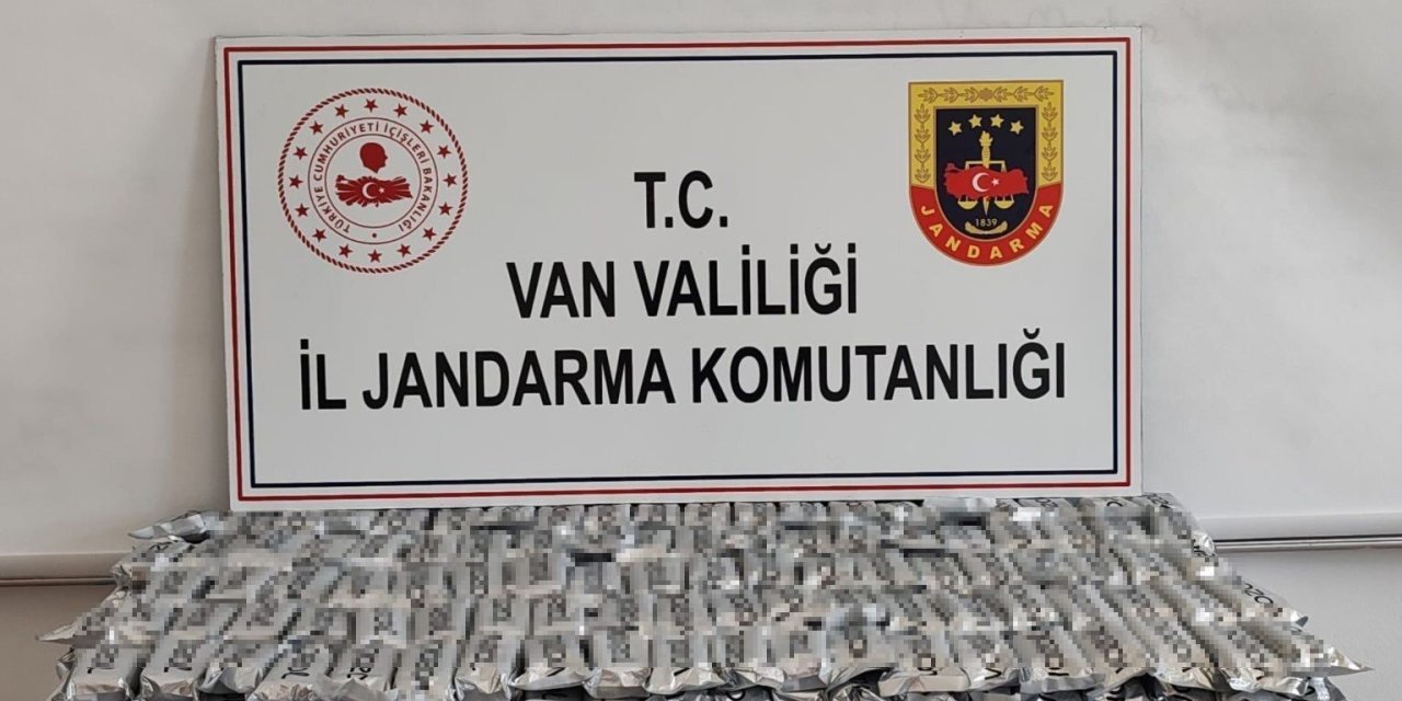 Van’da kaçak sigara operasyonu