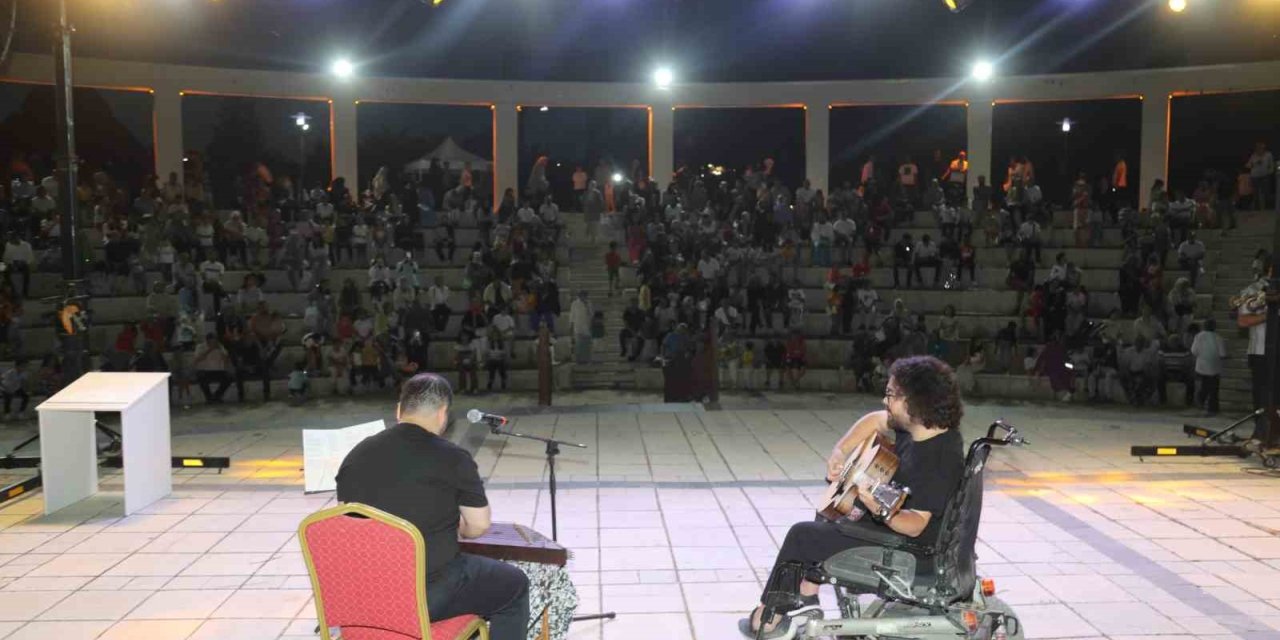 Elazığ Belediyesi tiyatro şenliği yoğun ilgi gördü