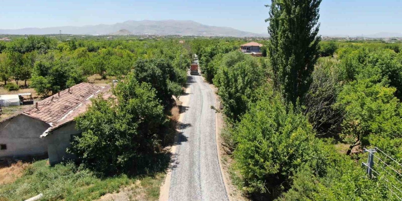 Bahçelievler Mahallesi’nin yol sorunu çözüldü