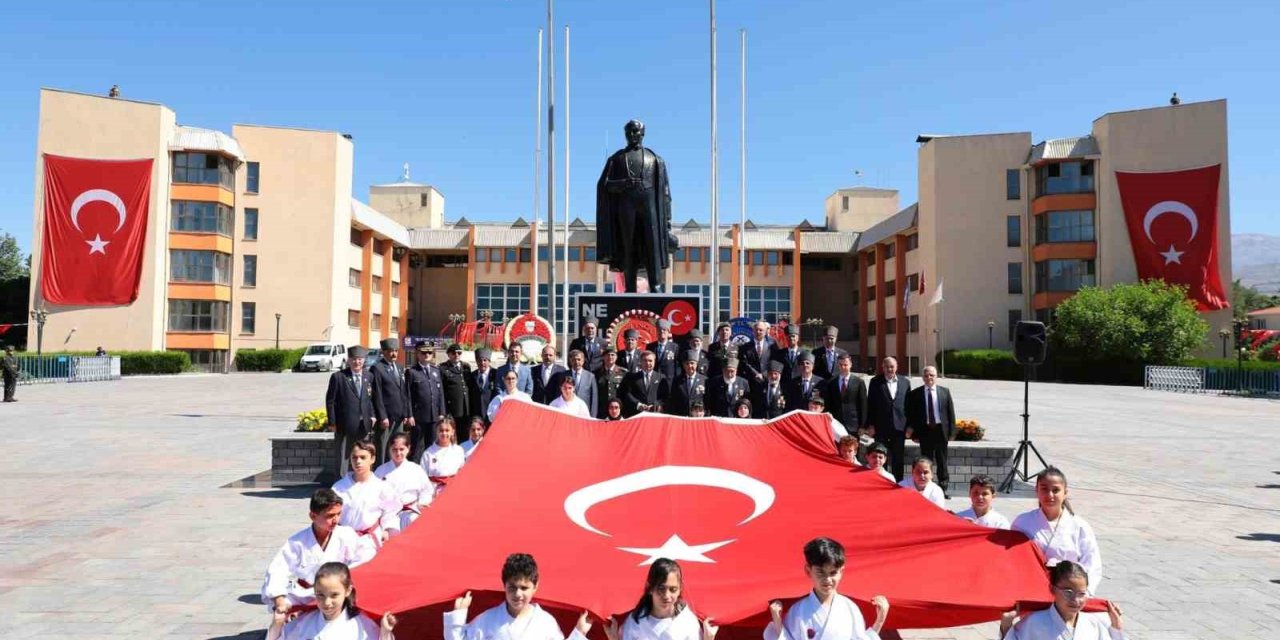 Atatürk’ün Erzincan’a gelişinin 106’ncı yıl dönümü törenle kutlandı