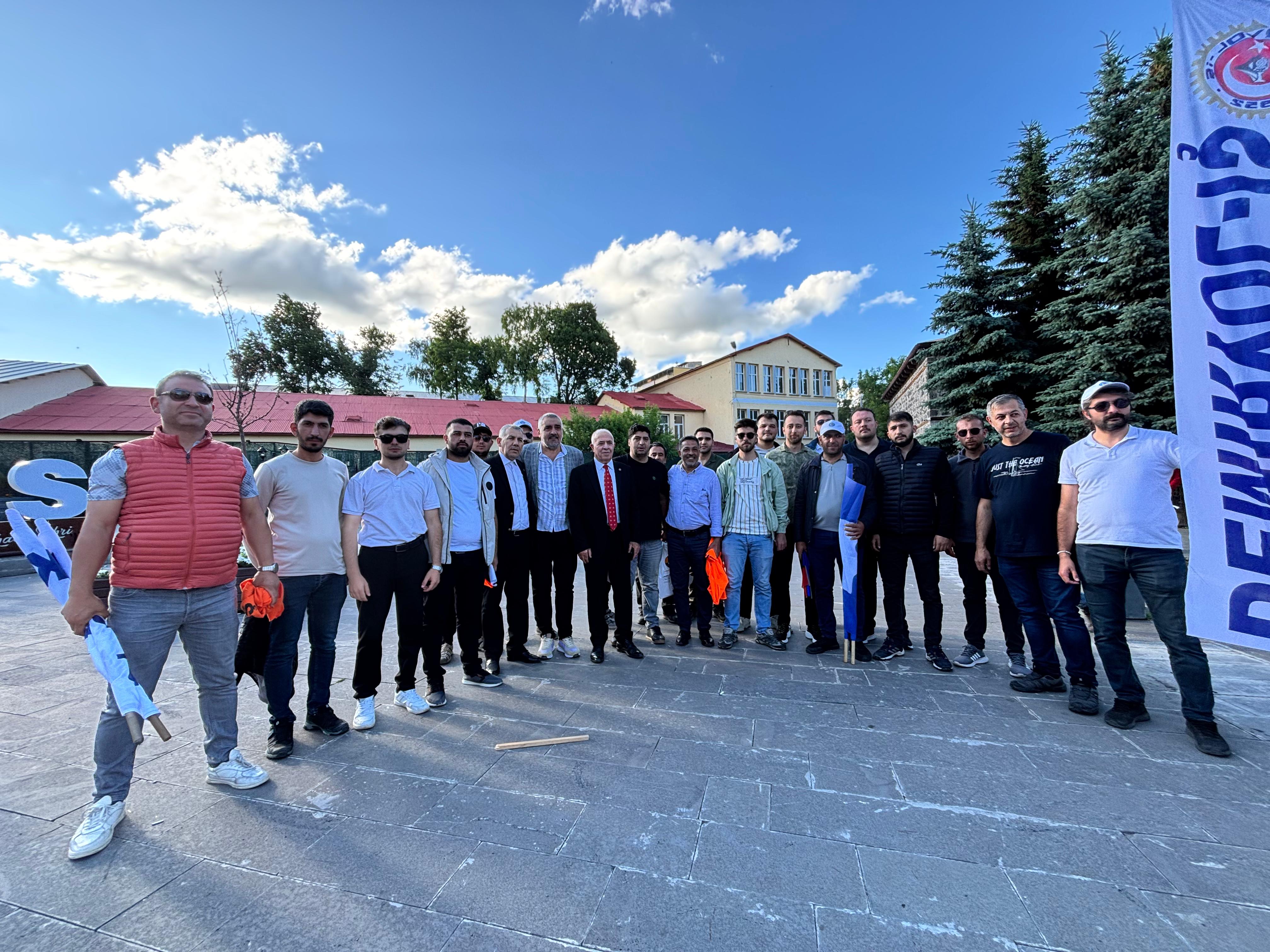 TÜRK-İŞ’ten Türkiye Genelinde Eylem: Kars’ta Hükümetin Zam Teklifine Tepki