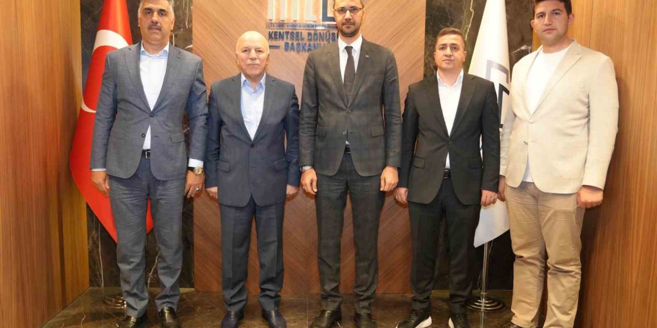 Başkan Sekmen’den kentsel dönüşüm mesaisi