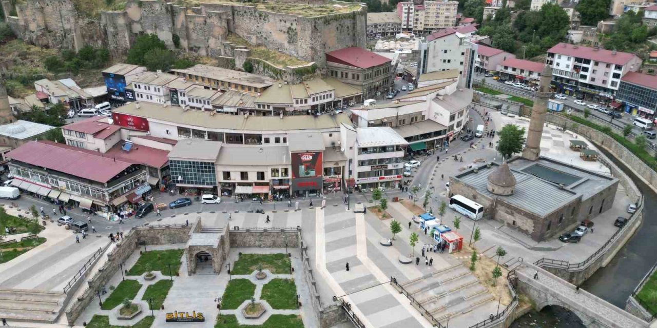 Hazo Hanı ve Hacı Begiye Camisi açıldı, 6 ilde restorasyon çalışmaları devam ediyor