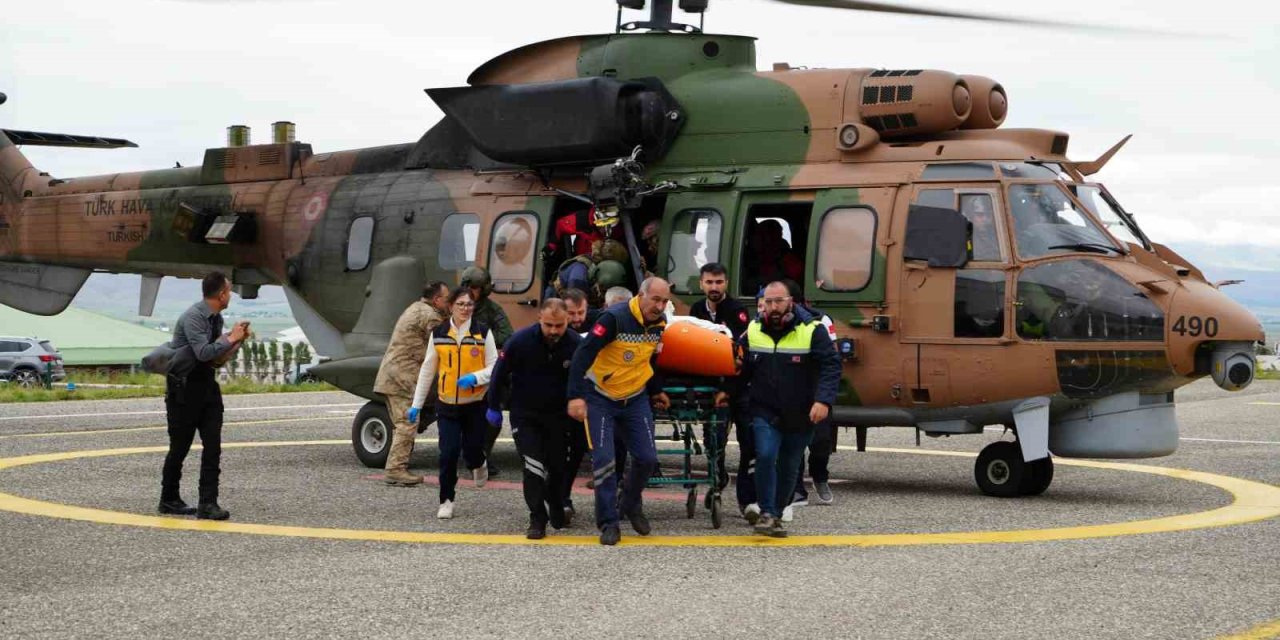 Uçak kazasında yaralı yolcunun hayati tehlikesi devam ediyor