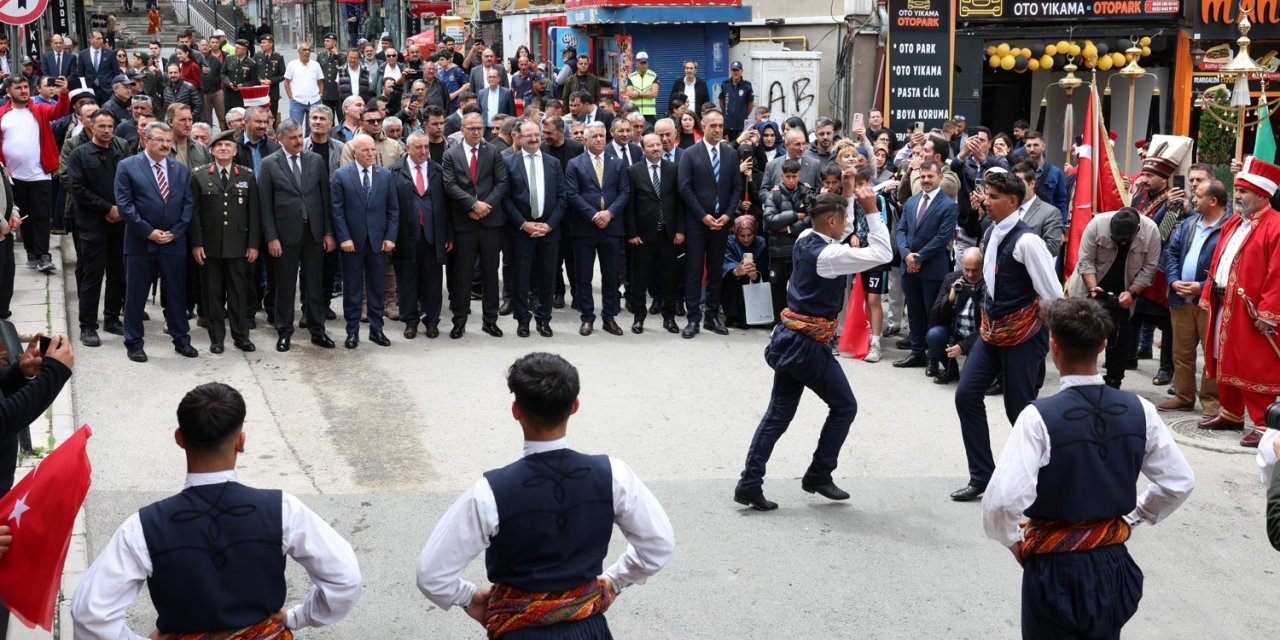 Başkan Sekmen; "Milli mücadele ruhunu sürekli diri tutmamız gerekiyor"