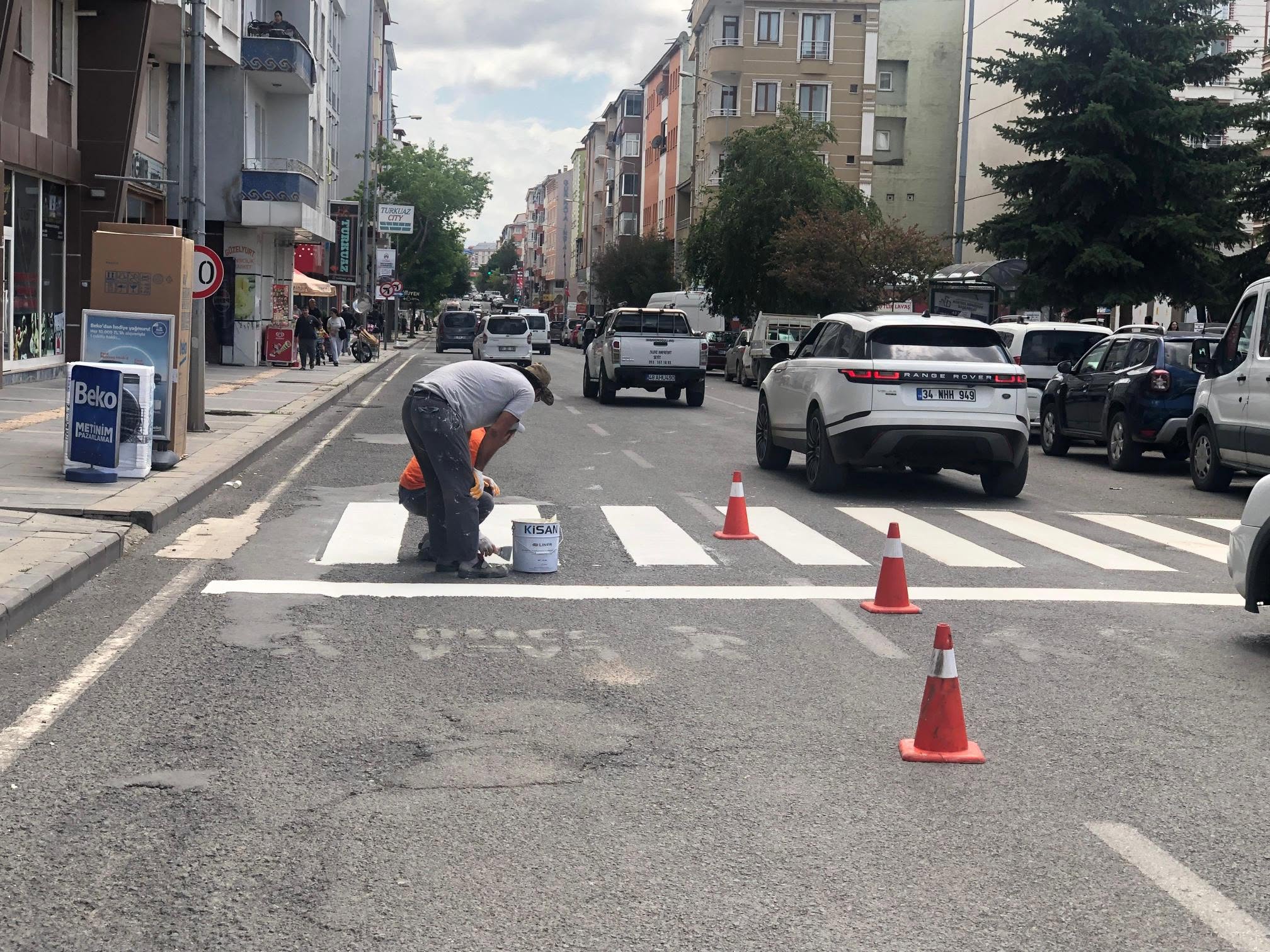 Kars'ta Karayolları Yaya Geçitlerini Yeniliyor