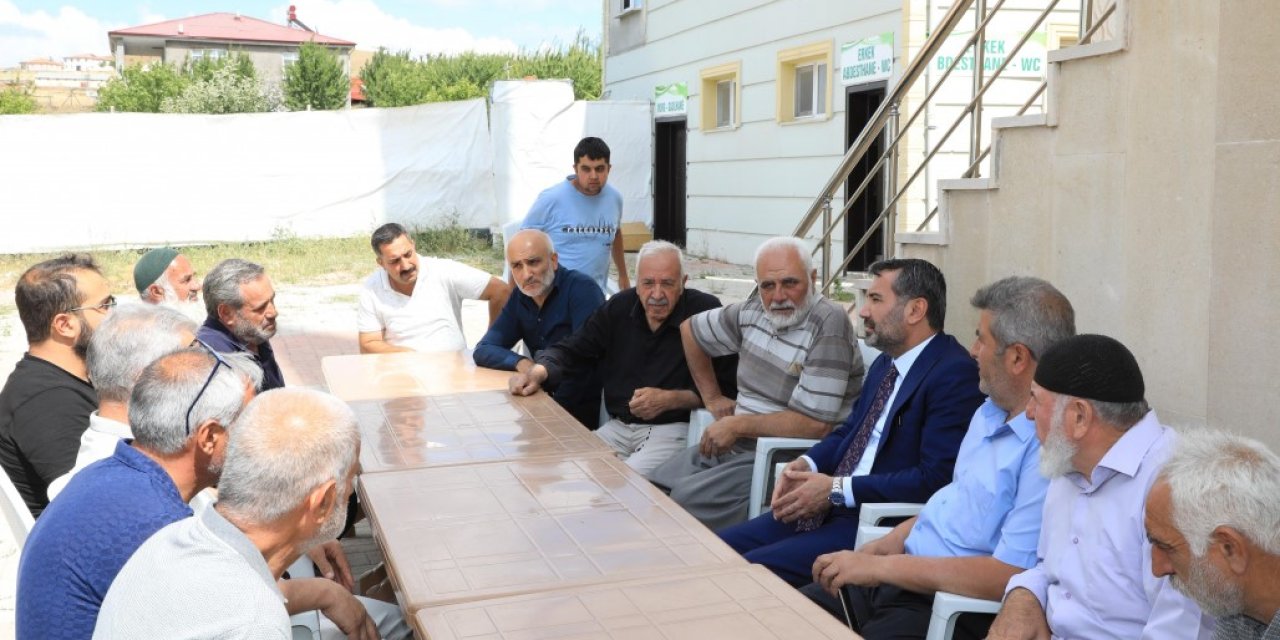 Başkan Şerifoğulları mahalle ziyaretlerinde