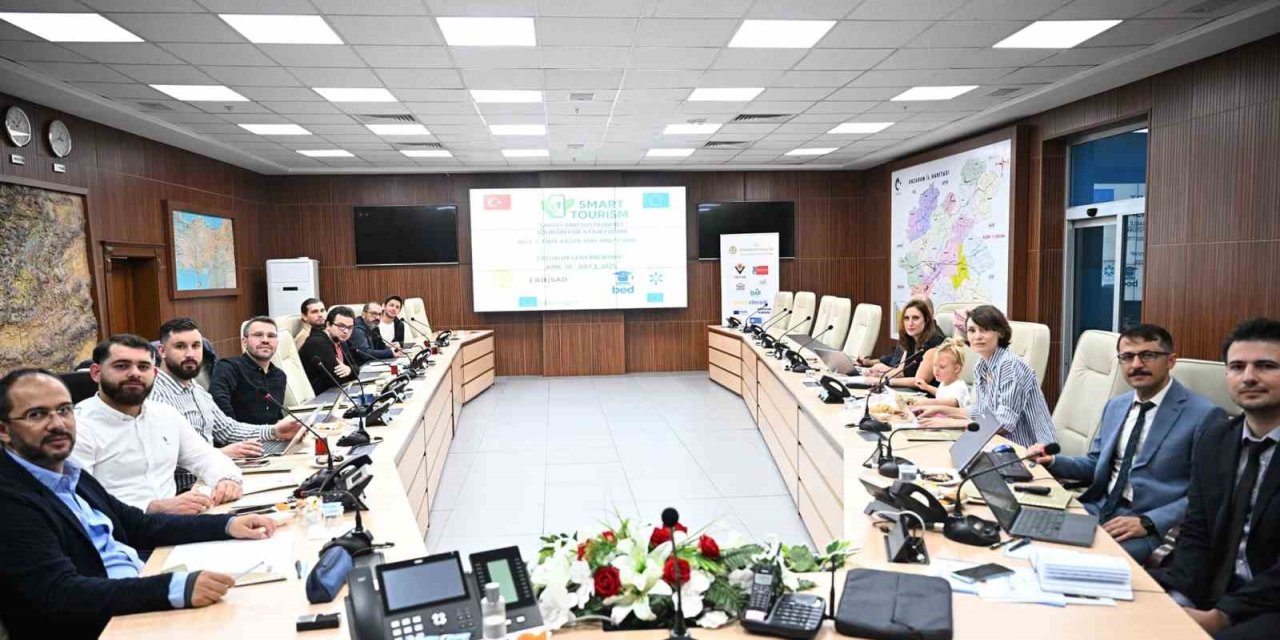 Sürdürülebilir ve akıllı turizm için toplandılar