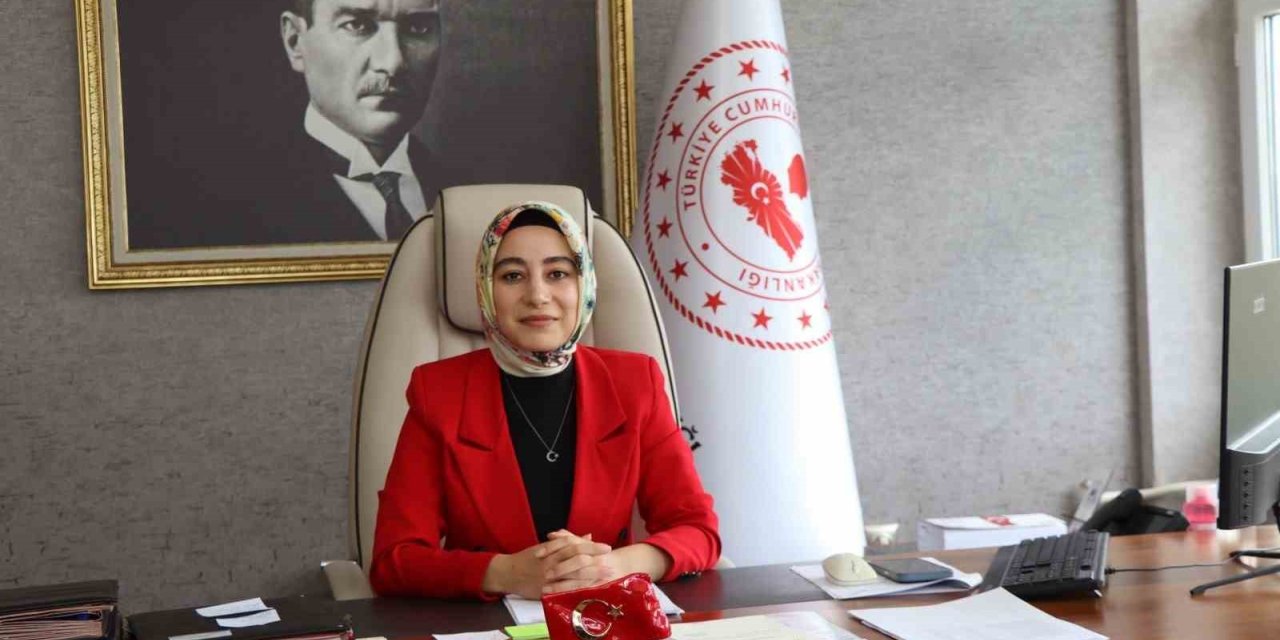 Olur’da bir ilk: Kaymakam Semanur Kalkan göreve başladı