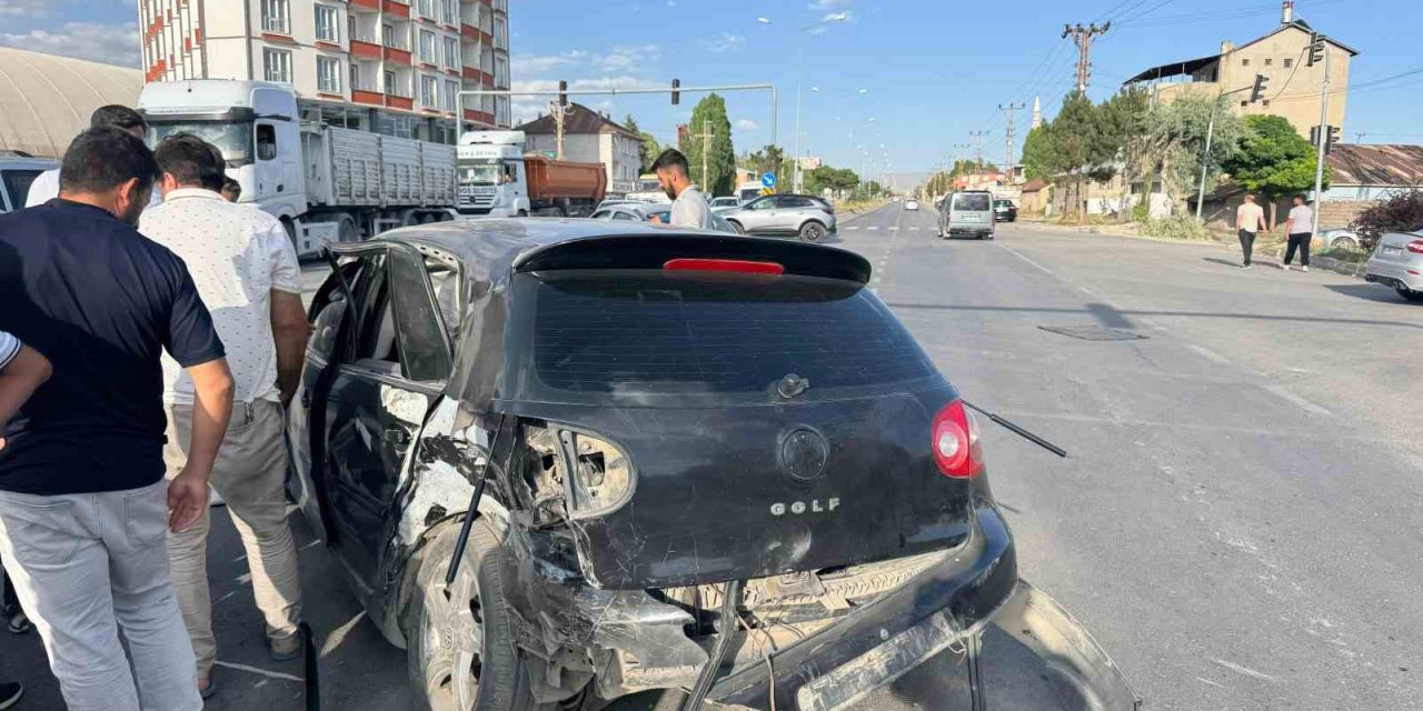 Patnos’ta trafik kazası: 3 yaralı