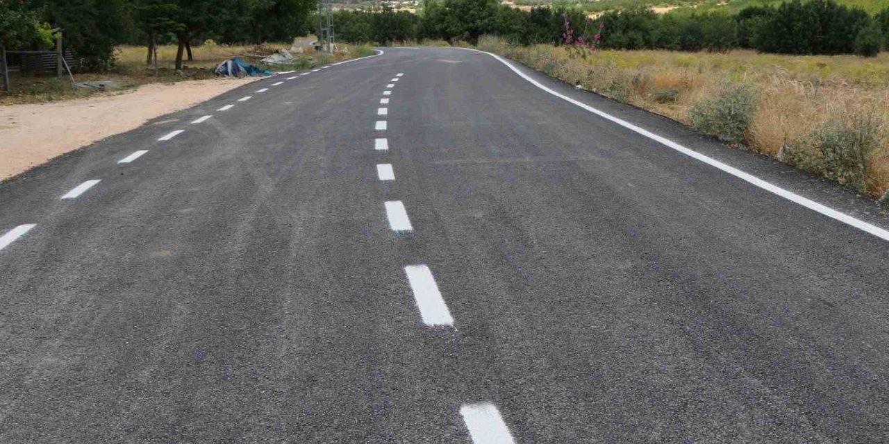 Elazığ’da 4 köyün BSK kaplamalı yol çalışması tamamlandı
