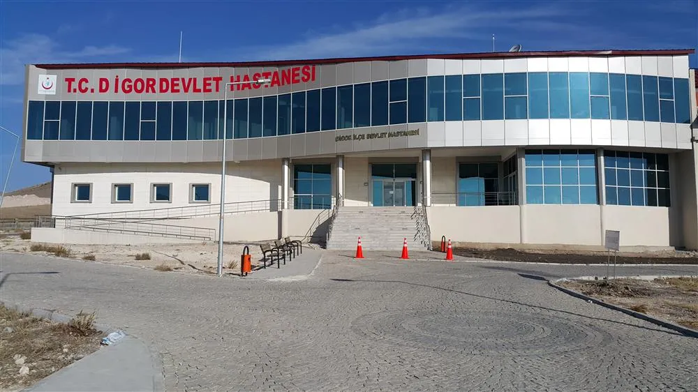 Kars'ta kenenin ısırdığı adam hastaneye kaldırıldı