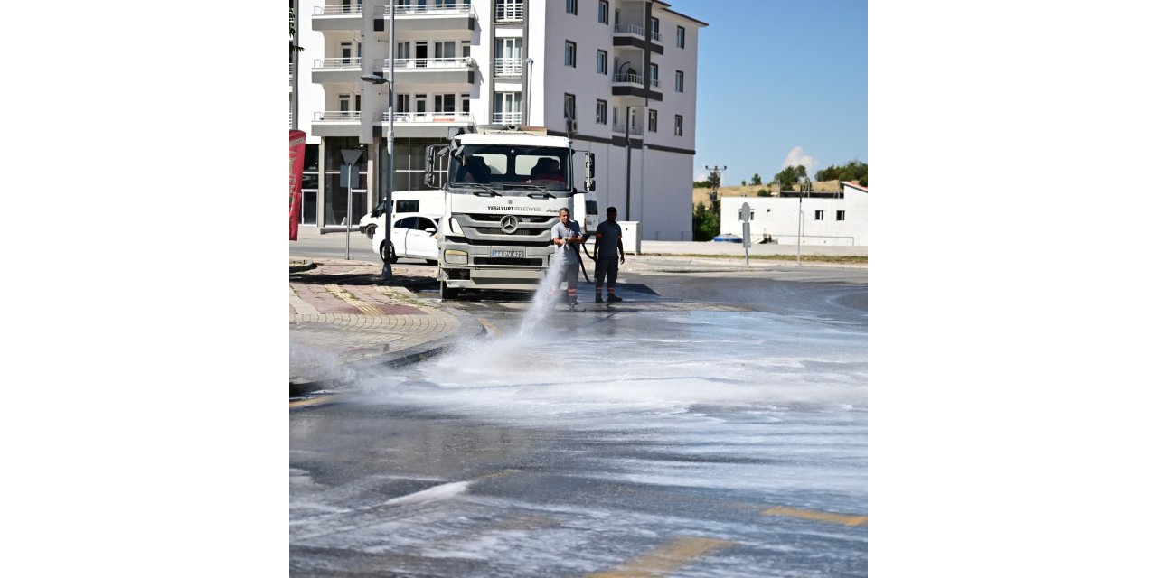 Yeşilyurt Belediyesi’nden temizlik atağı!