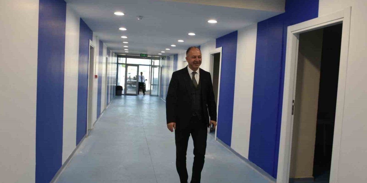 Çakmur hibrit çim zemini inceledi