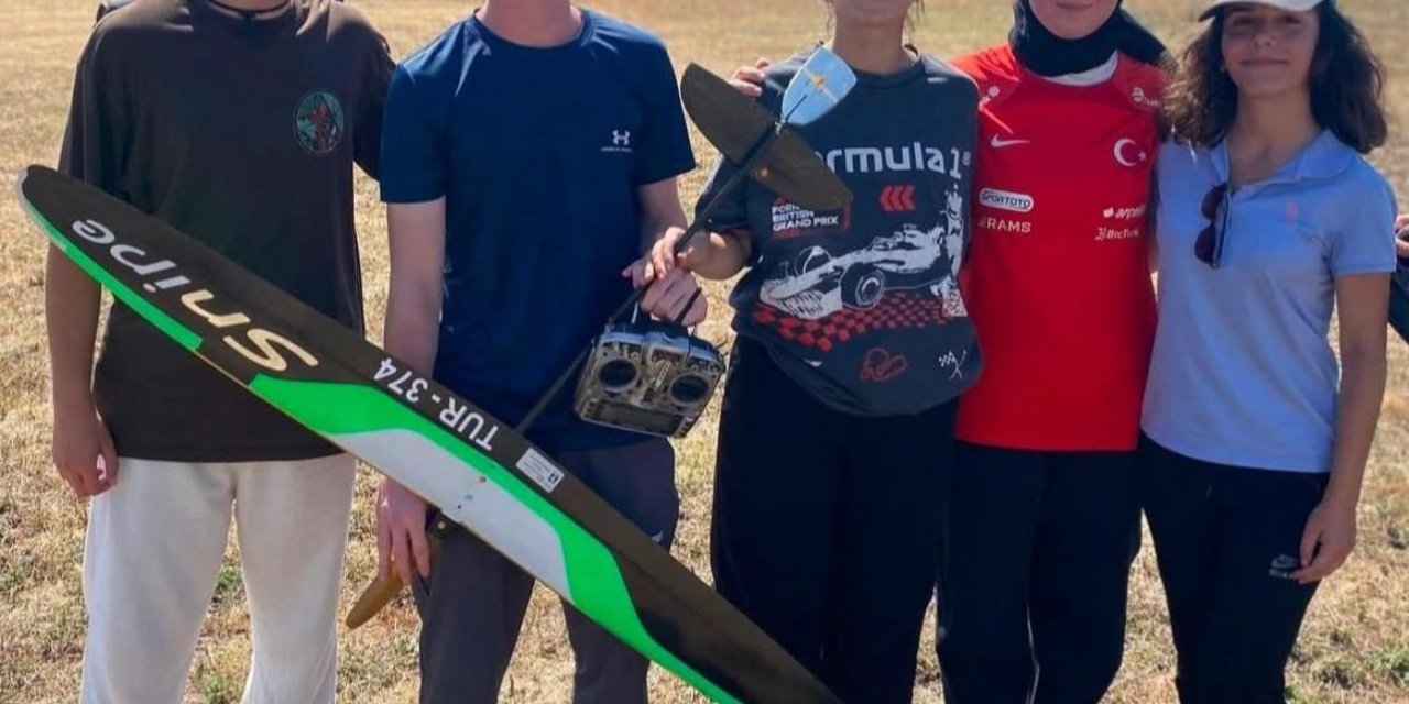 Malatya iş dünyasından genç milli planörcülere destek