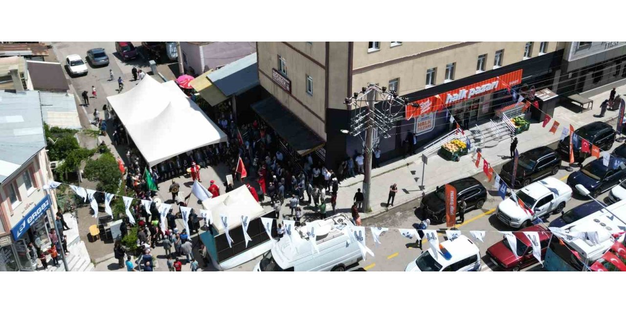 Ucuz ve ekonomik alışverişin adresi halk pazarı dördüncü şubesini sanayide açtı