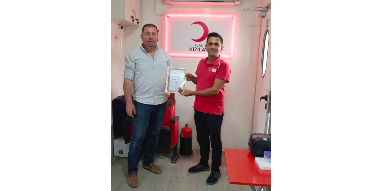 Özalp’ta çok kan bağışı yapanlara madalya verildi