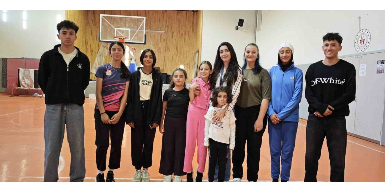 Atletizm camiasından Elif Eyüp’e anlamlı ziyaret