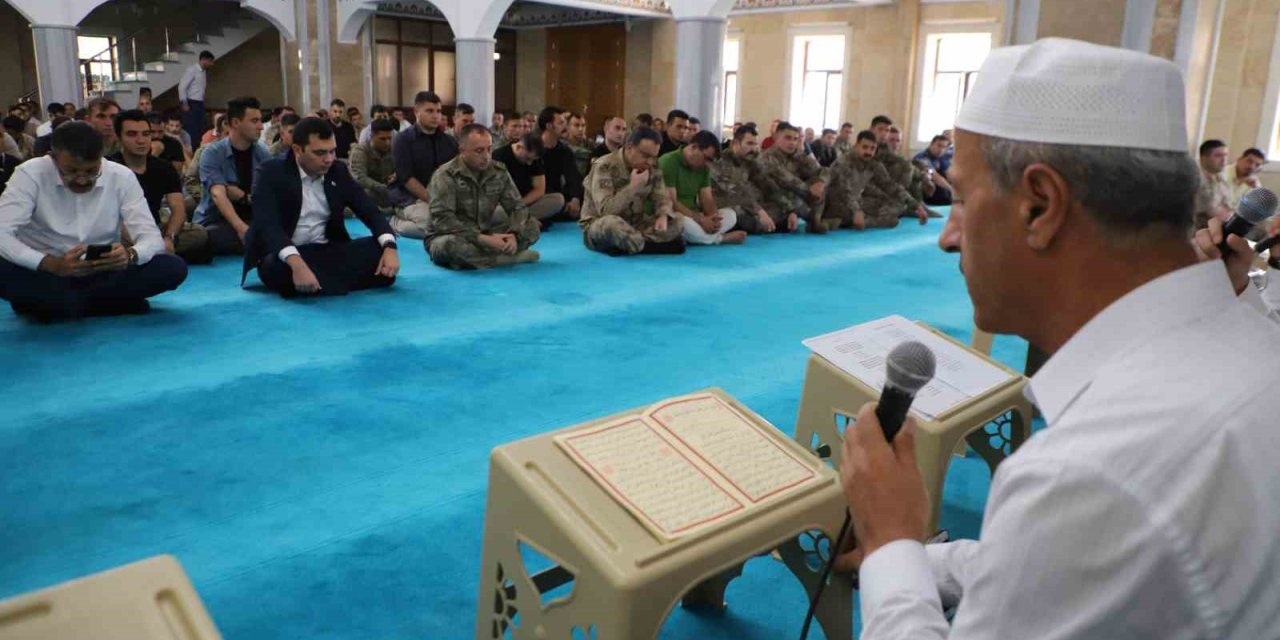 Hakkari’de 15 Temmuz şehitleri dualarla anıldı