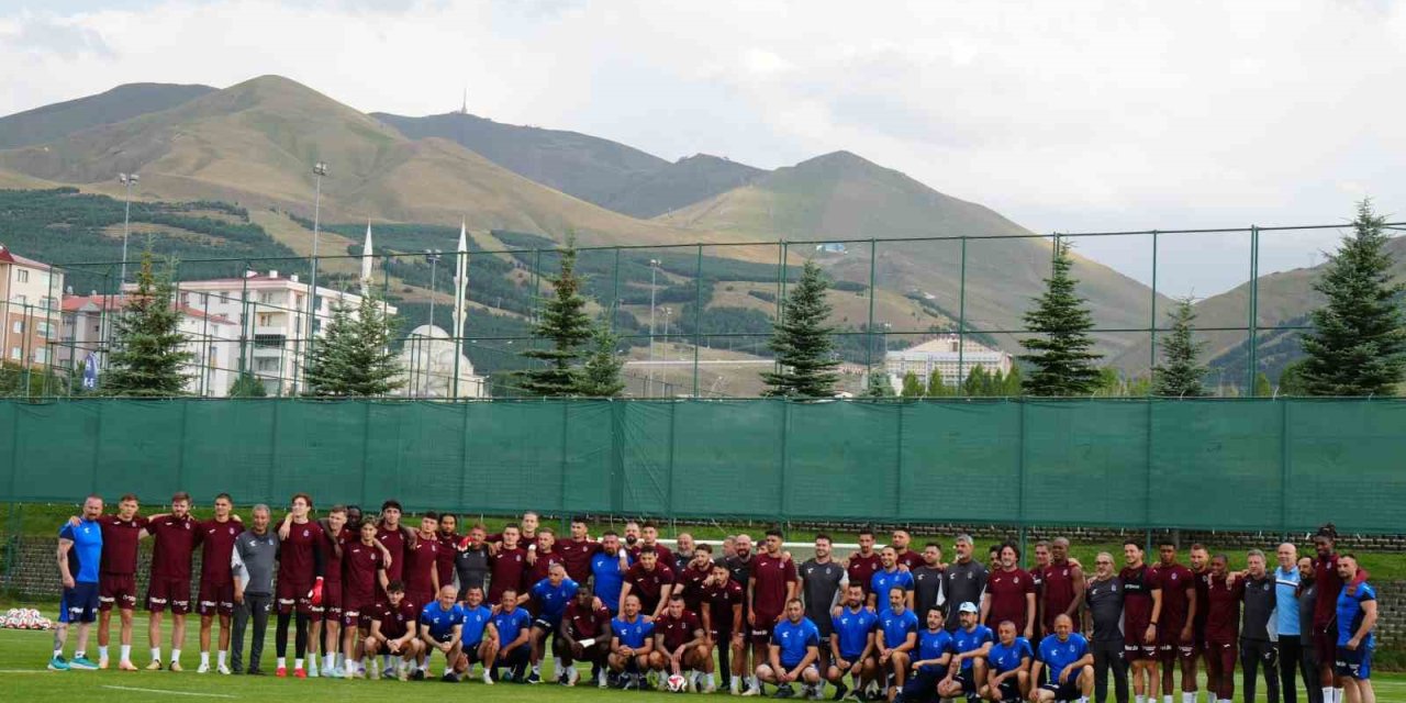 Trabzonspor’un Erzurum kampı başladı