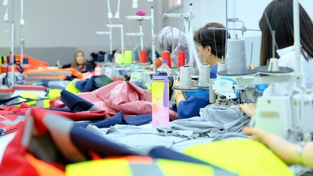 Ücretli çalışan sayısı yıllık yüzde 1,2 arttı