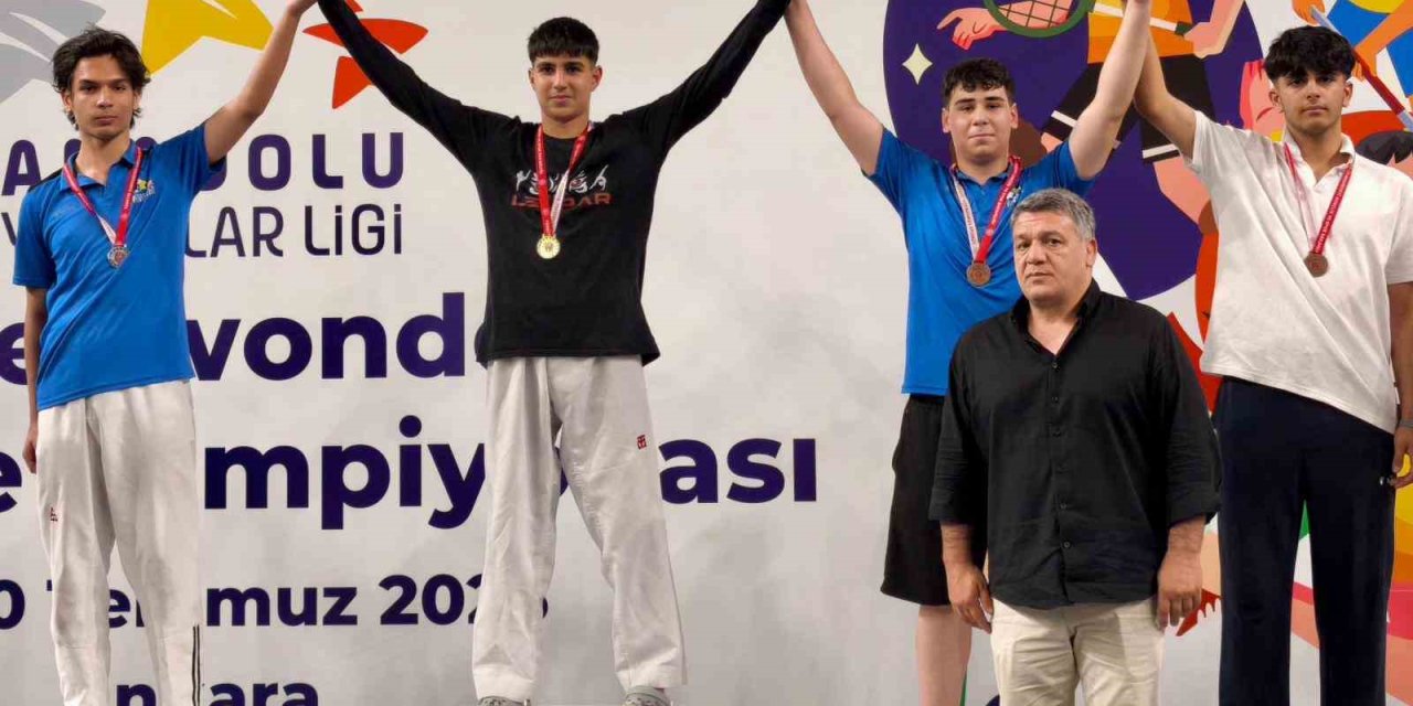 Taekwondo’da Elazığ sporcuları Türkiye 3’üncüsü oldu