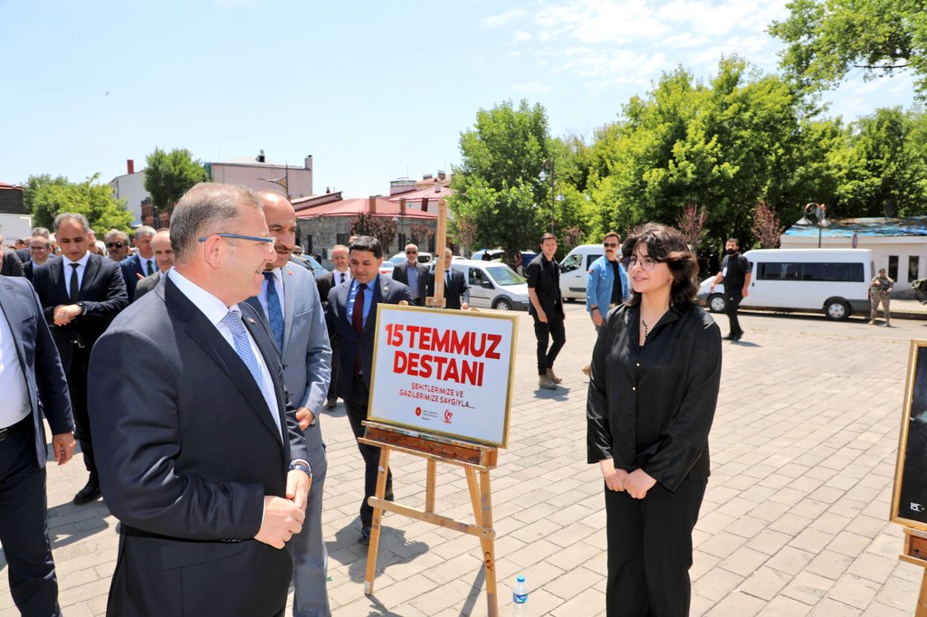 Kars'ta "15 Temmuz" Resim Sergisi Açıldı