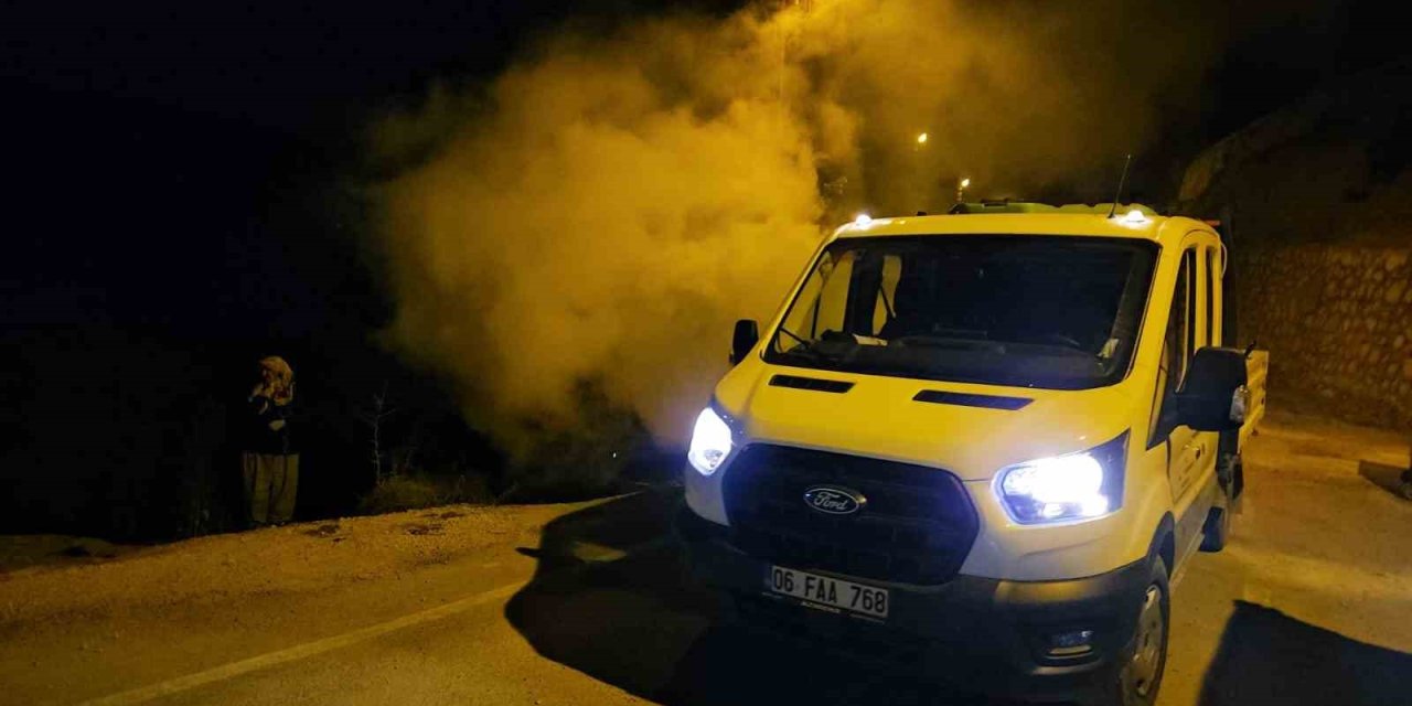 Darende’de haşereyle mücadele sürüyor