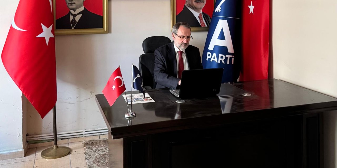 "Siz Mağarada Anayasa Sözünün Muhatabı Biz Türkiye Cumhuriyeti Anayasasının Teminatı"