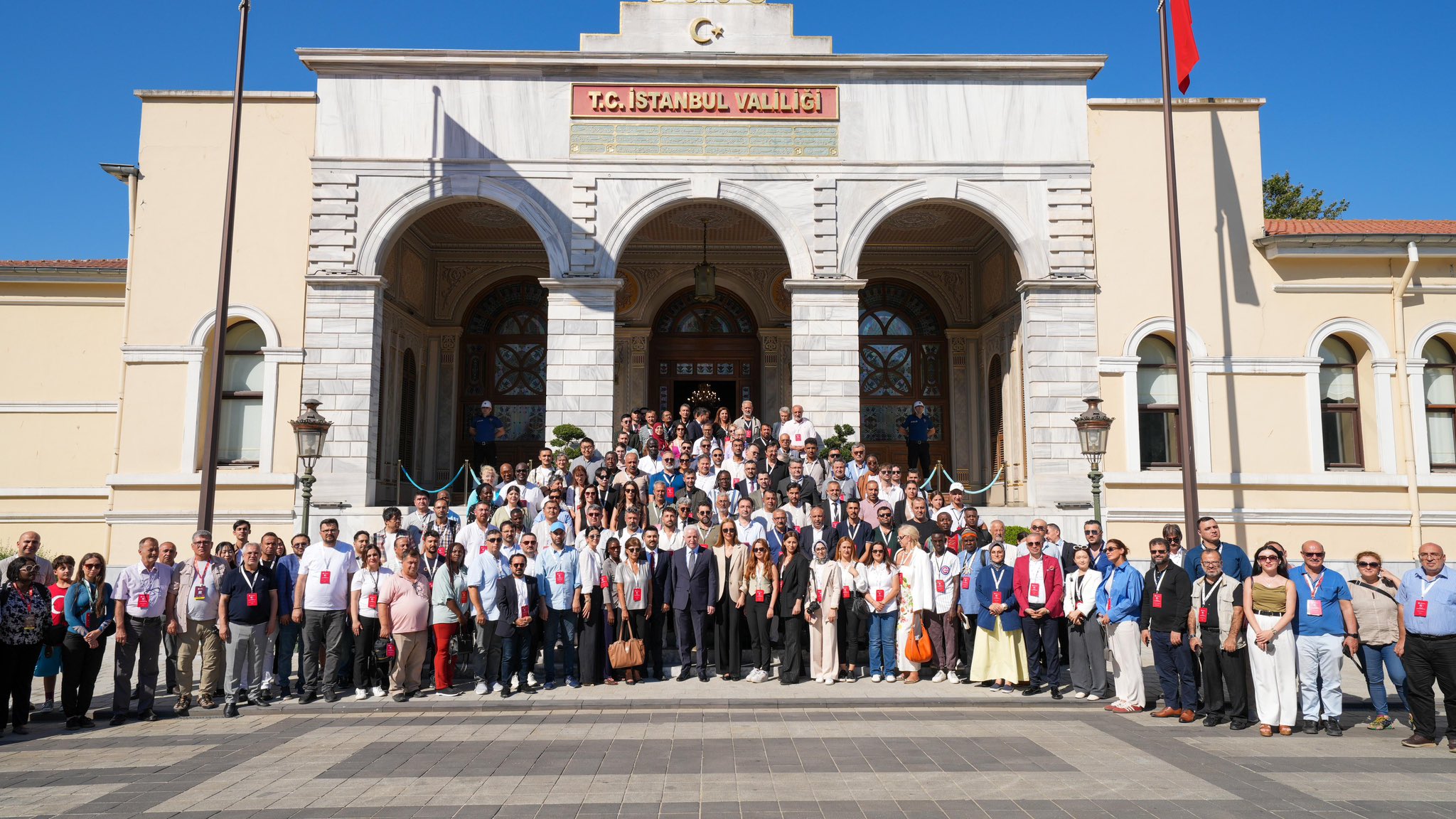 Vali Gül, Hain Darbe Girişiminde Yaşananları Medya Temsilcilerine Anlattı