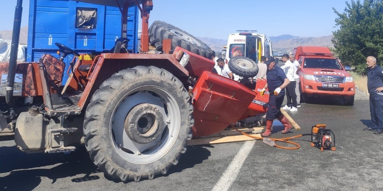 Malatya’da traktör tırla çarpıştı: 1 ölü