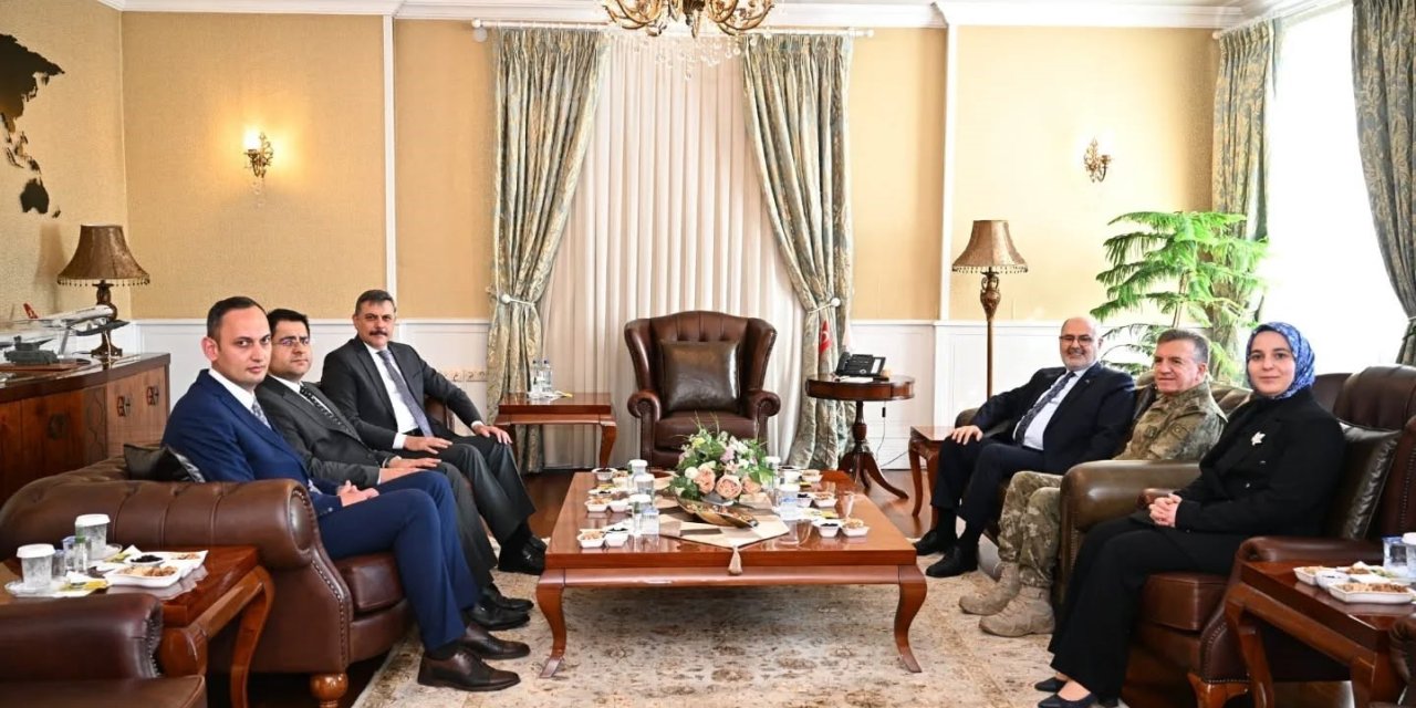 Kavaklıoğlu’ndan Vali Çiftçi’ye ziyaret