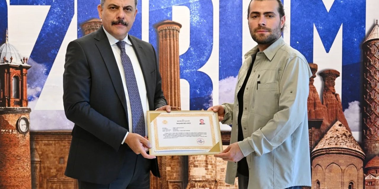 Vali Çiftçi’den vefa örneği