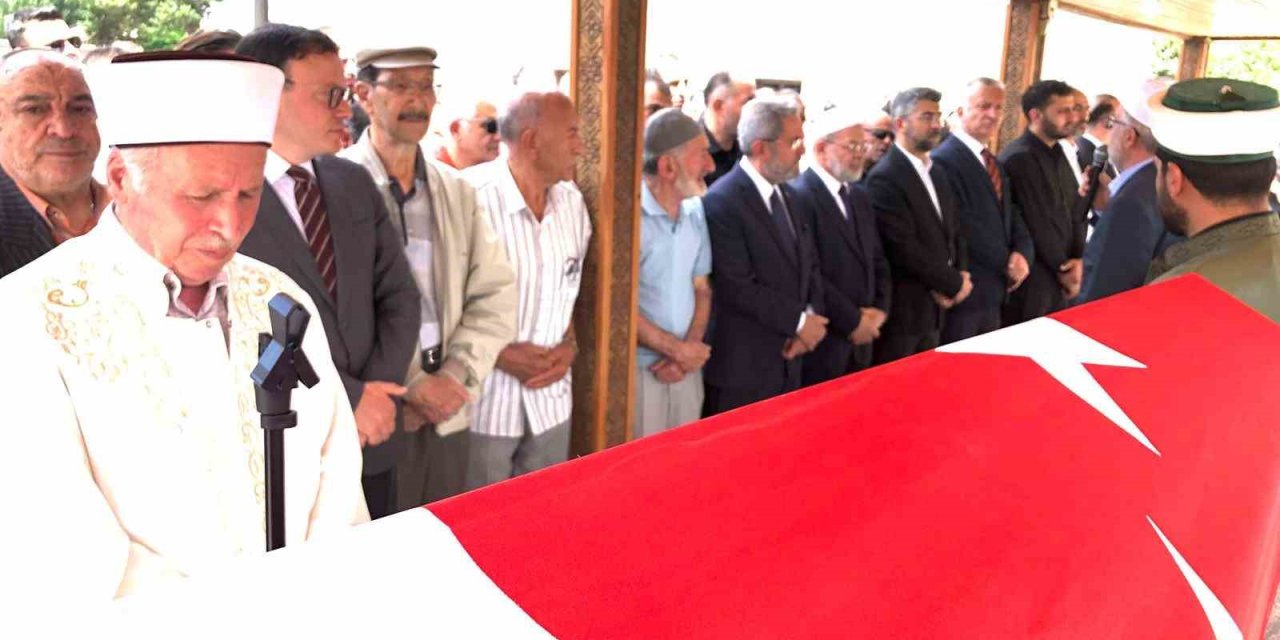 Prof. Dr. Muammer Yaylalı dualarla son yolculuğuna uğurlandı