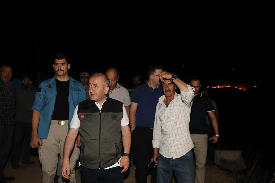 Vali Hatipoğlu: "Yapılan yoğun müdahale ile yangın kontrol altına alınmıştır"
