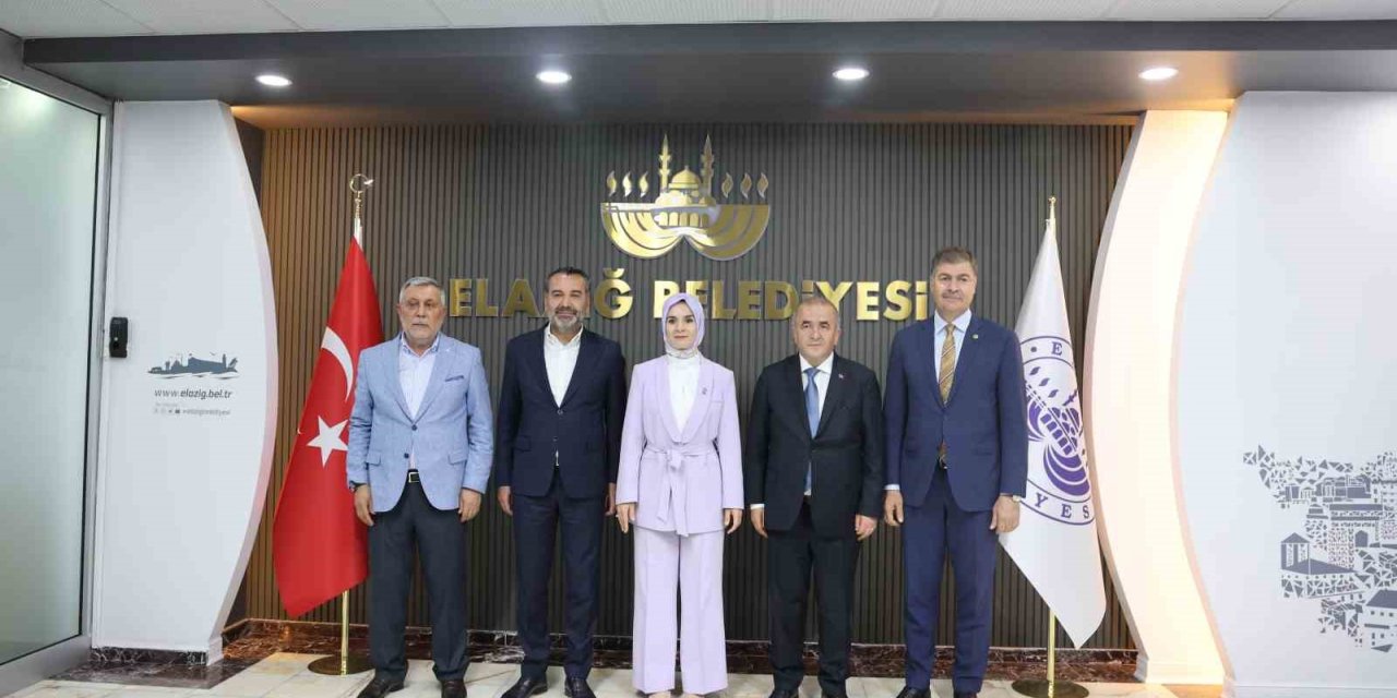 Bakan Göktaş’tan AK Parti İl Başkanlığı ve Elazığ Belediyesine ziyaret