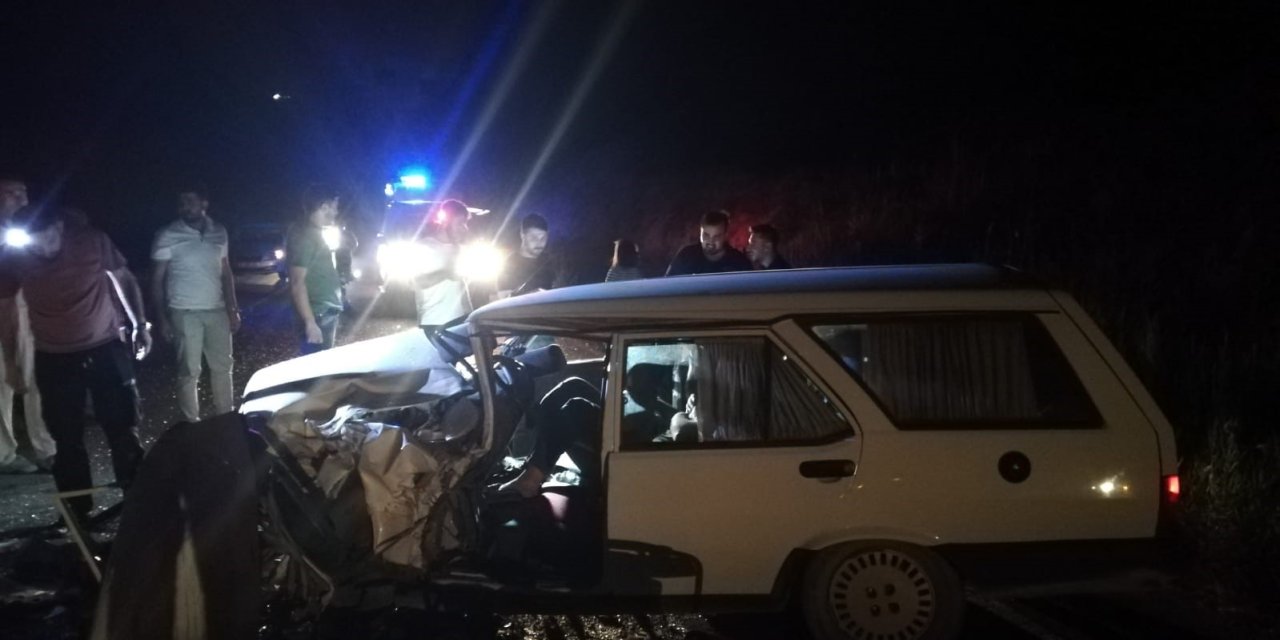 Malatya’da hafif ticari araç ile otomobil çarpıştı: 8 yaralı