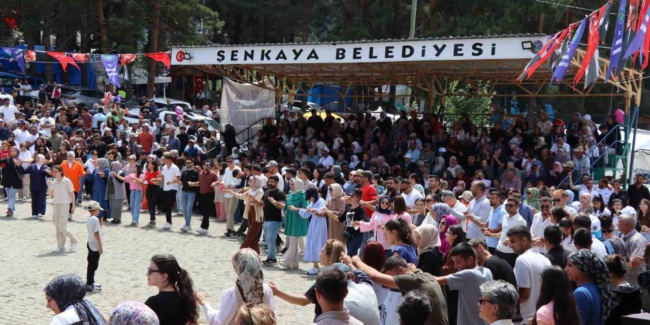 Erzurum’da Bal Festivali’ne yoğun ilgi